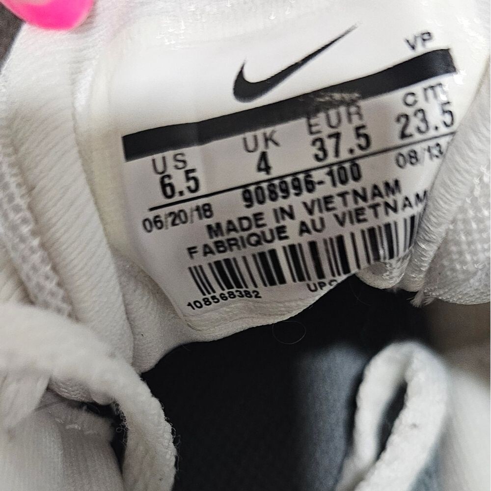 Nike Flex Experience RN 7 Athletic Running shoes Grey White Women Size 6.5 - Picture 7 of 8